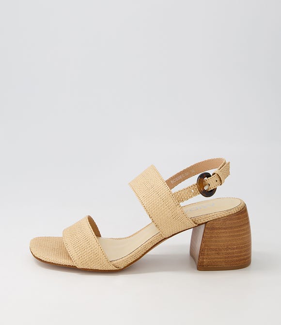 Bossee Natural Woven Sandals