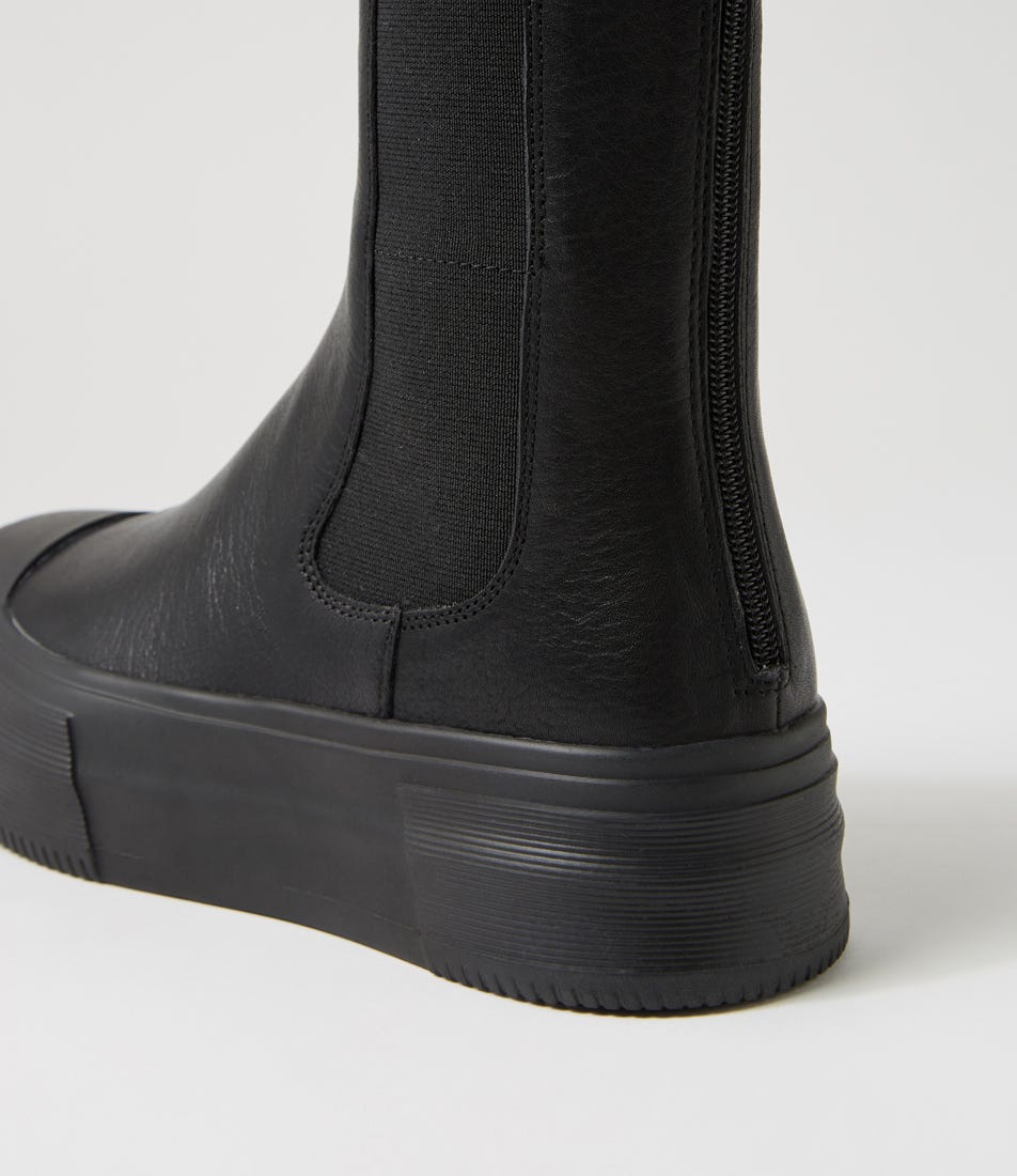 Alm Black Leather Ankle Boots